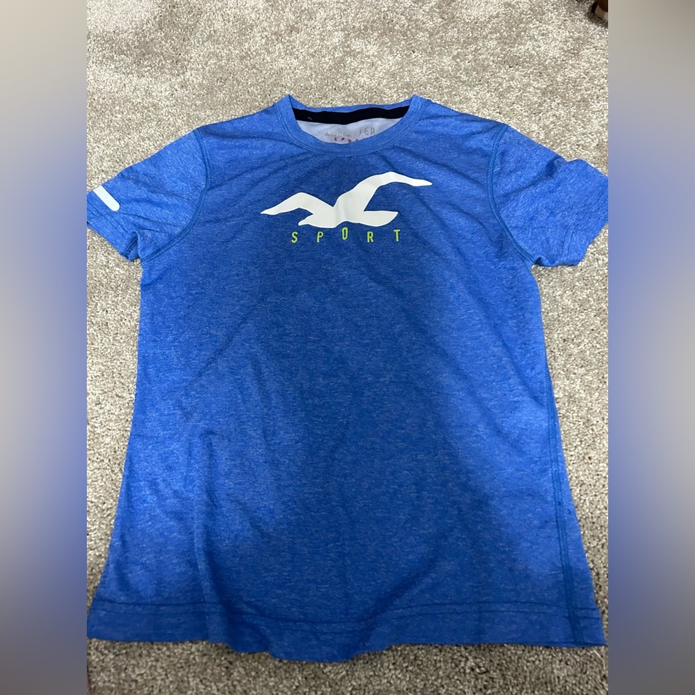 hollister shirt